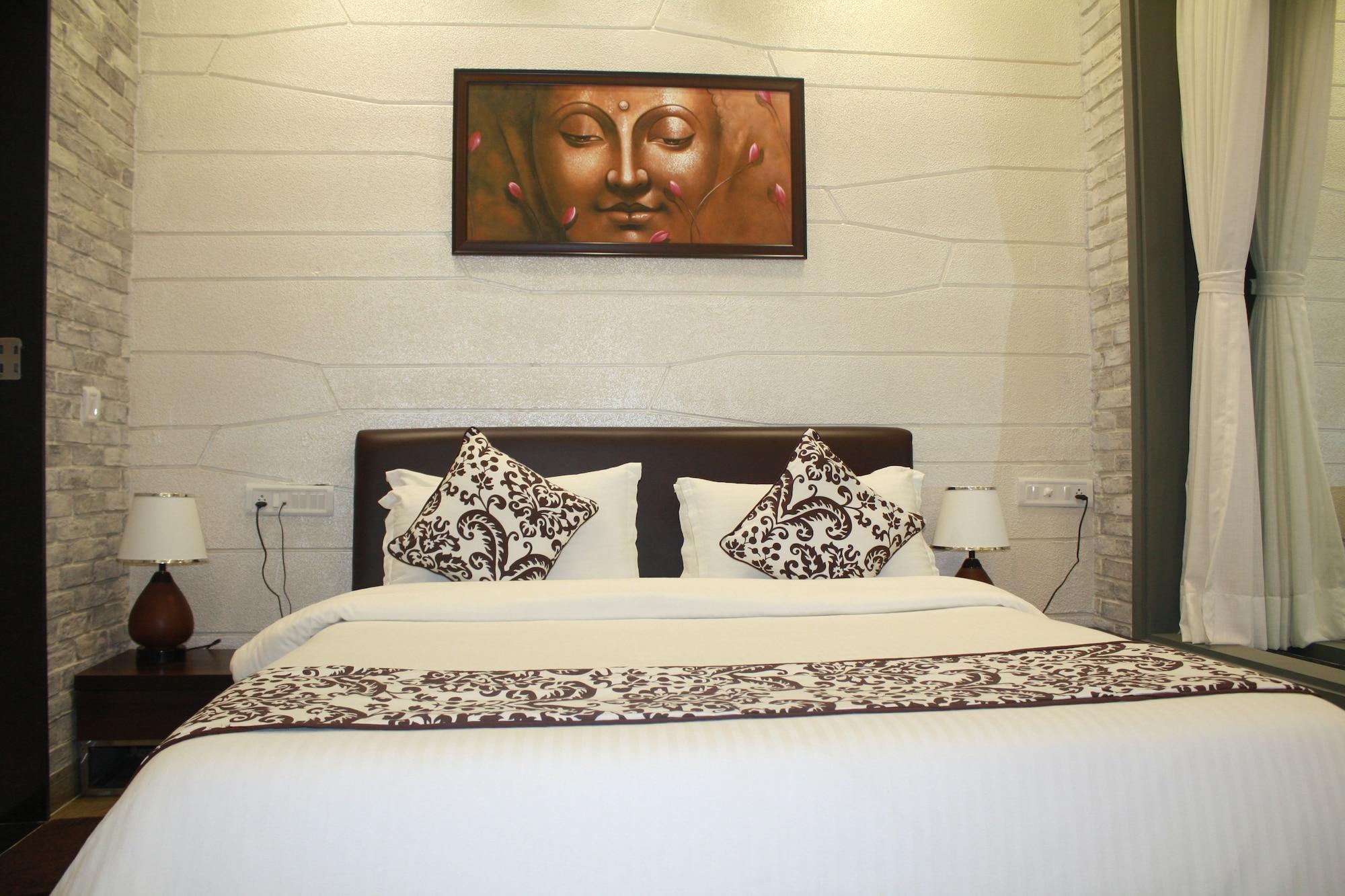Tribecca Select Ahmedabad Hotel Exterior photo