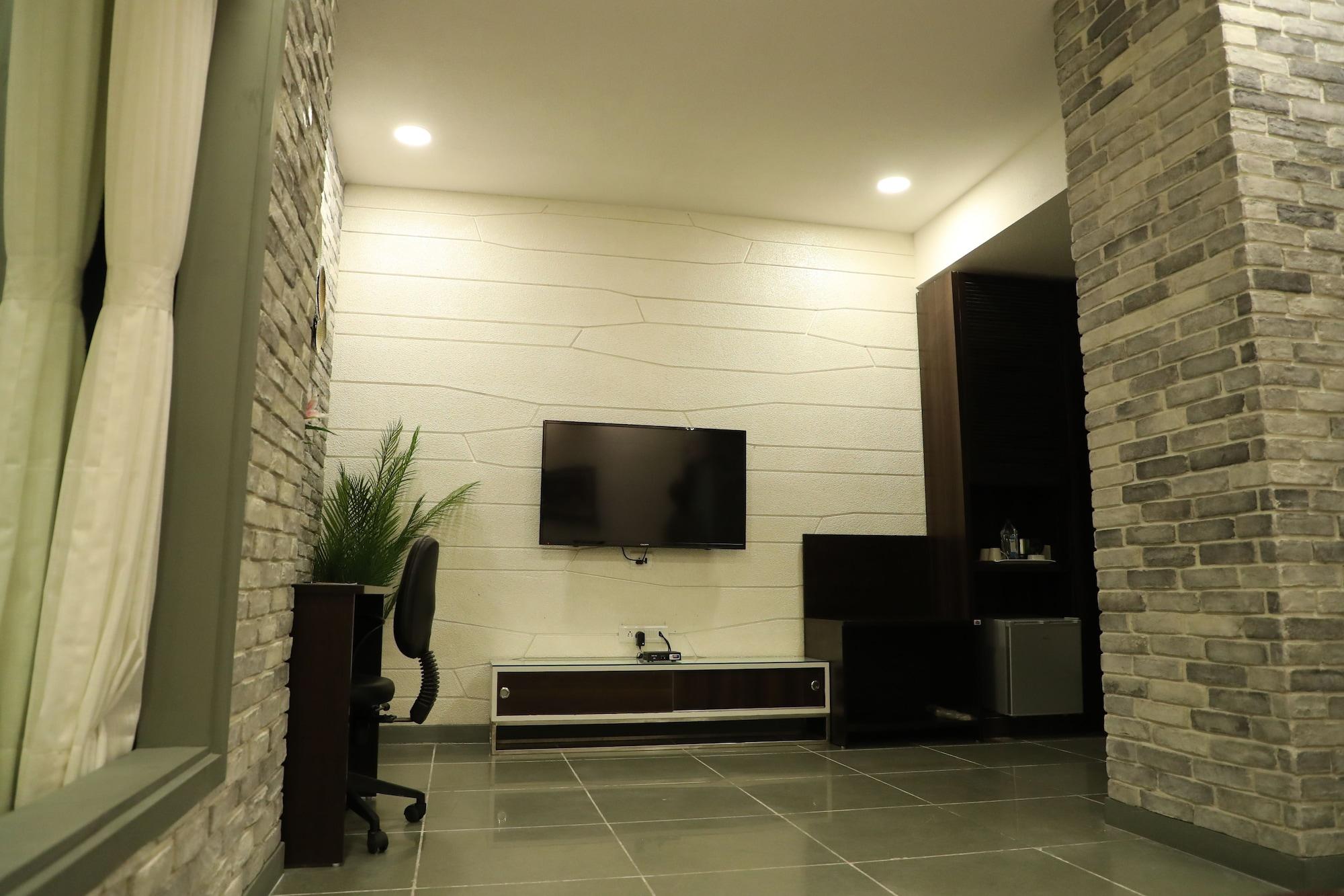 Tribecca Select Ahmedabad Hotel Exterior photo