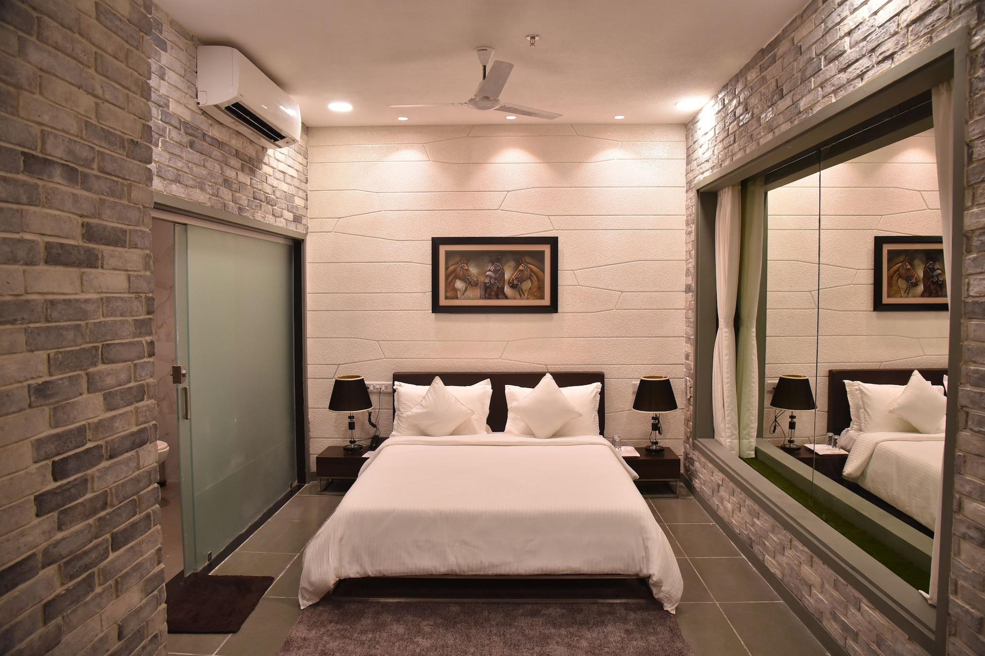 Tribecca Select Ahmedabad Hotel Exterior photo